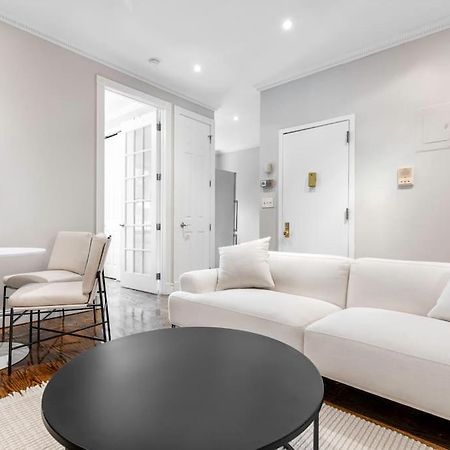 Gorgeous & Bright 3Bdr & 1Bth In Midtown Manhattan นิวยอร์ก ภายนอก รูปภาพ
