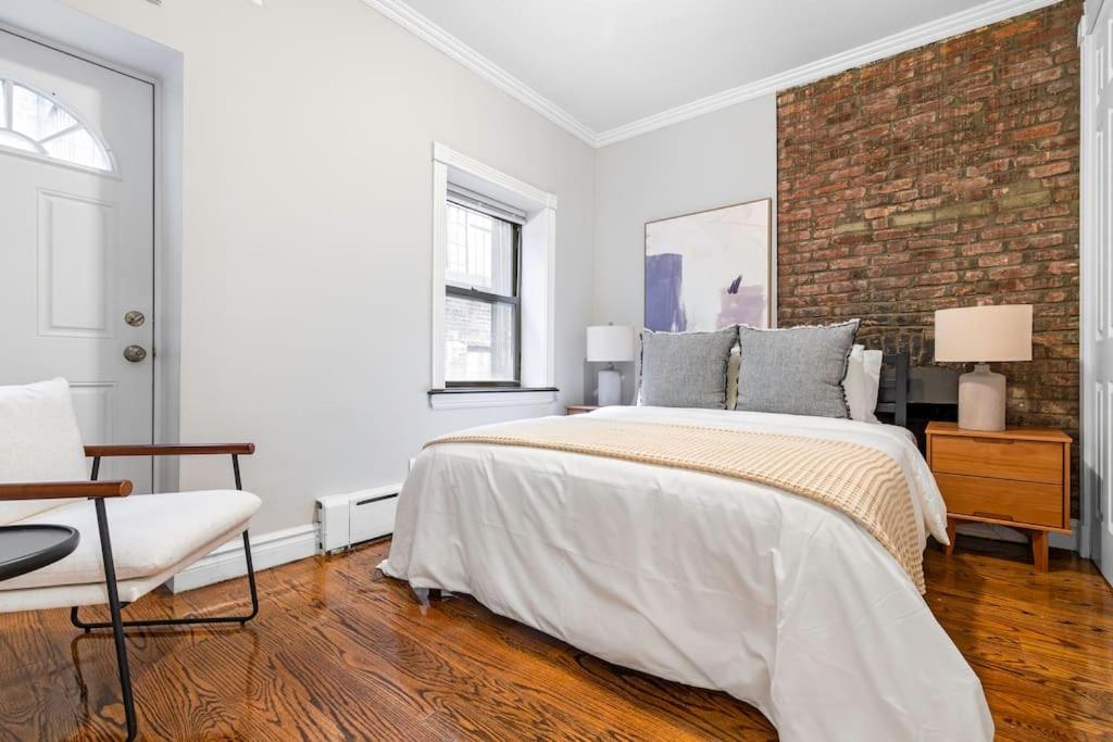 Gorgeous & Bright 3Bdr & 1Bth In Midtown Manhattan นิวยอร์ก ภายนอก รูปภาพ