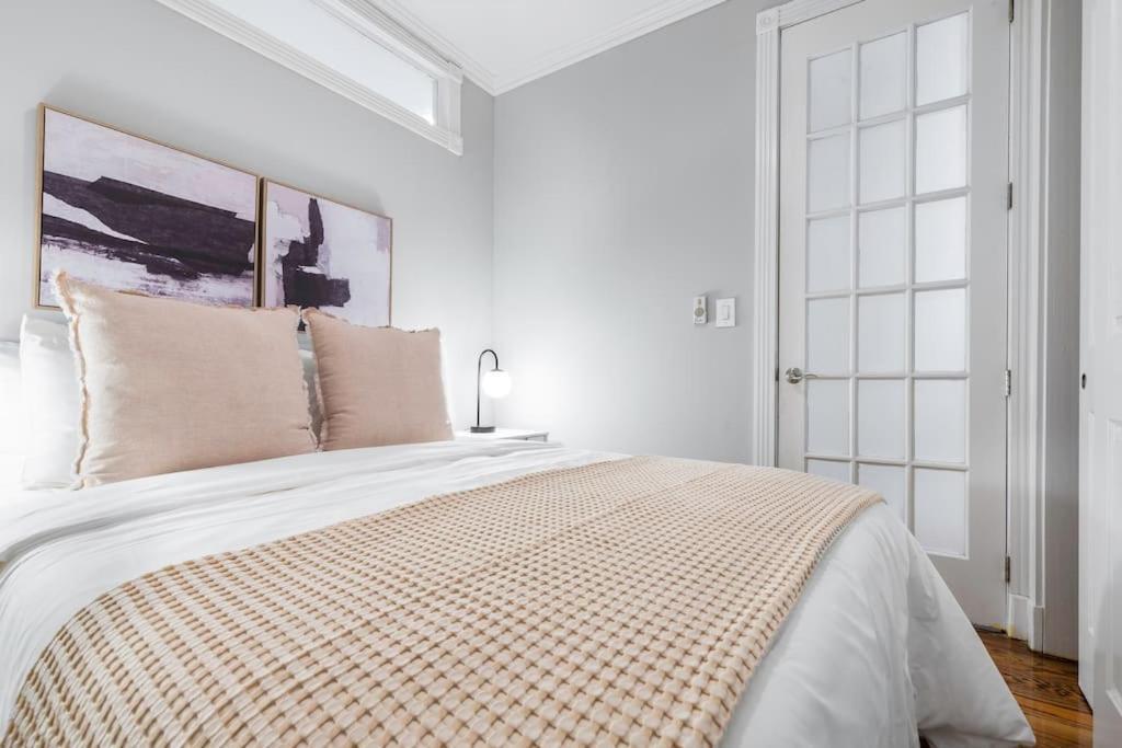 Gorgeous & Bright 3Bdr & 1Bth In Midtown Manhattan นิวยอร์ก ภายนอก รูปภาพ